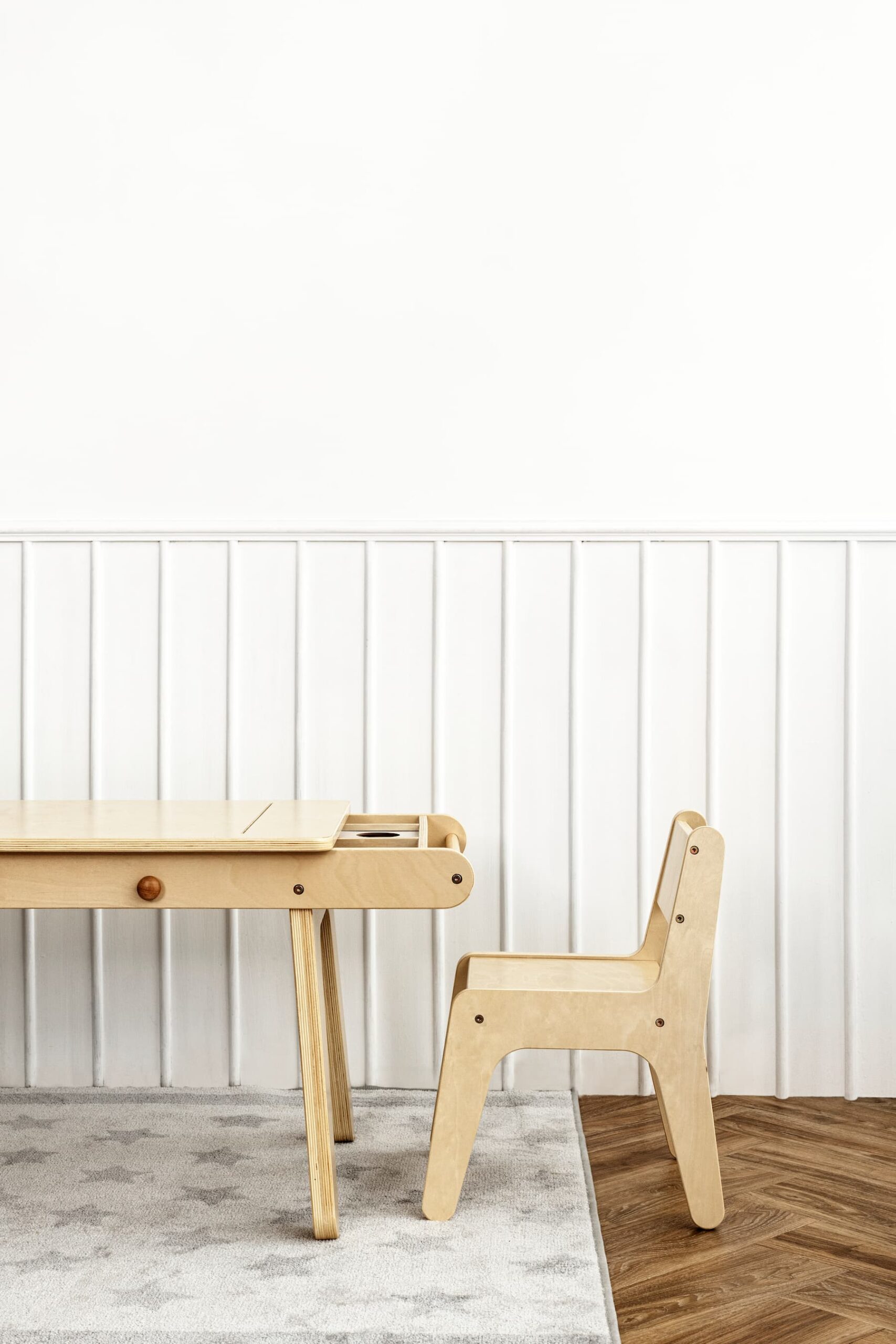 kids play room with light wood furniture (4) (1)